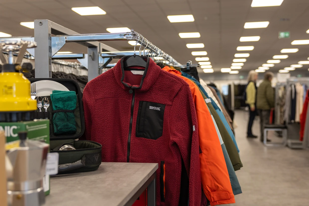 Draußen zu Hause: Das Kaufhaus Schwalbach macht viel Umsatz mit Outdoor-Bekleidung.