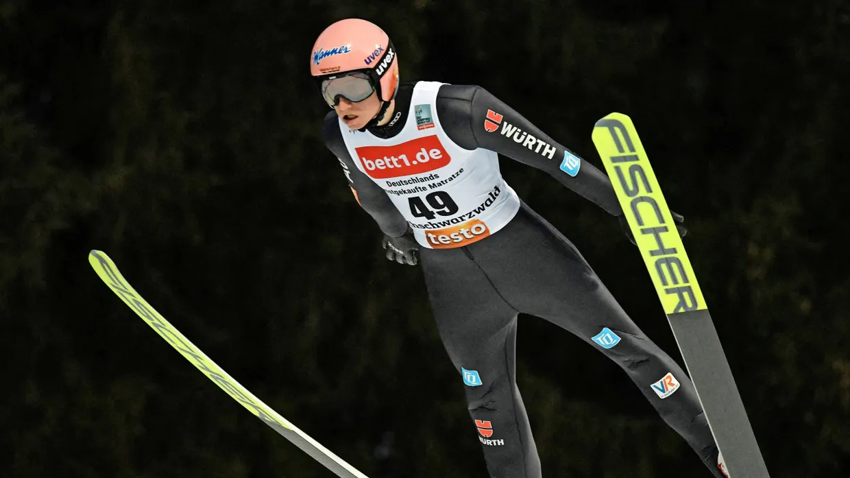 Karl Geiger glückten beide Sprünge in Titisee-Neustadt.