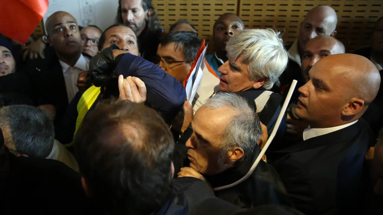 Tumulte bei der Verkündung von Sparmaßnahmen bei Air France