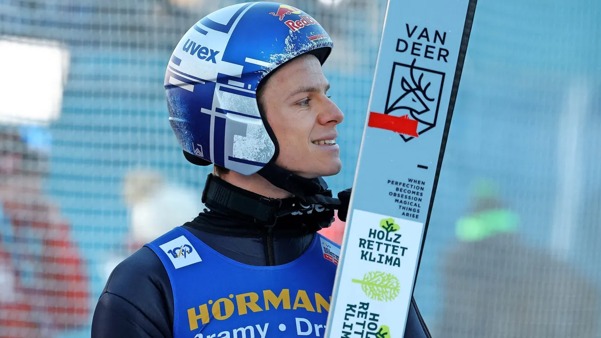 Andreas Wellinger peilt in Bischofshofen zwei starke Sprünge an – und den Tourneesieg.