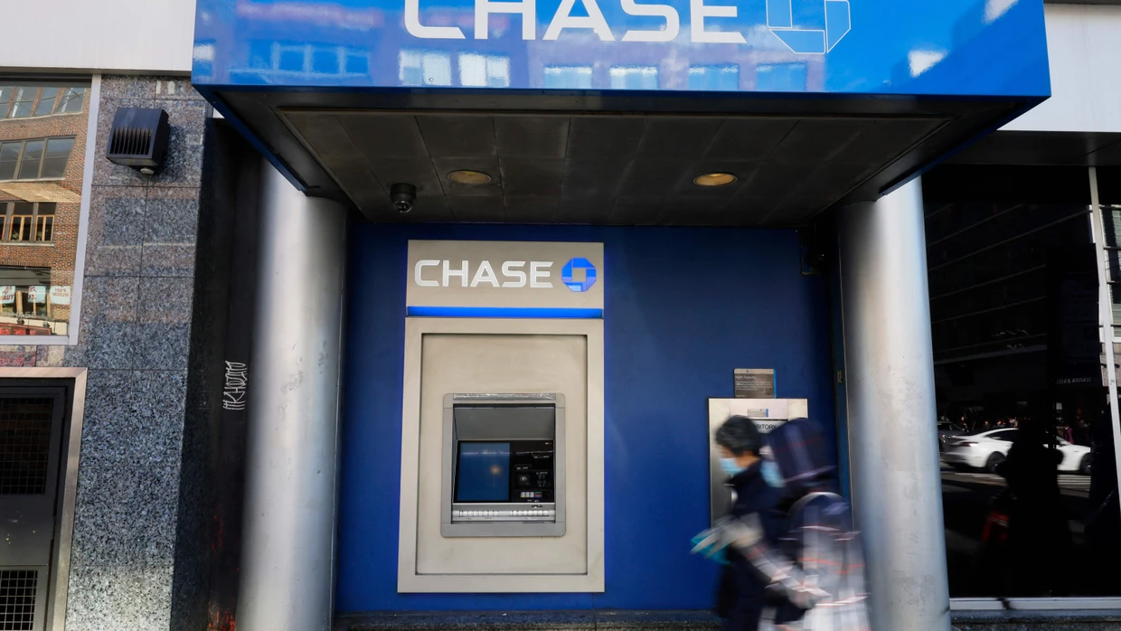 Unter dem Namen „Chase“ betreibt JP Morgan sein Privatkundengeschäft. Allein 160 neue Filialen sollen im Jahr 2026 eröffnet werden, weitere 600 werden renoviert