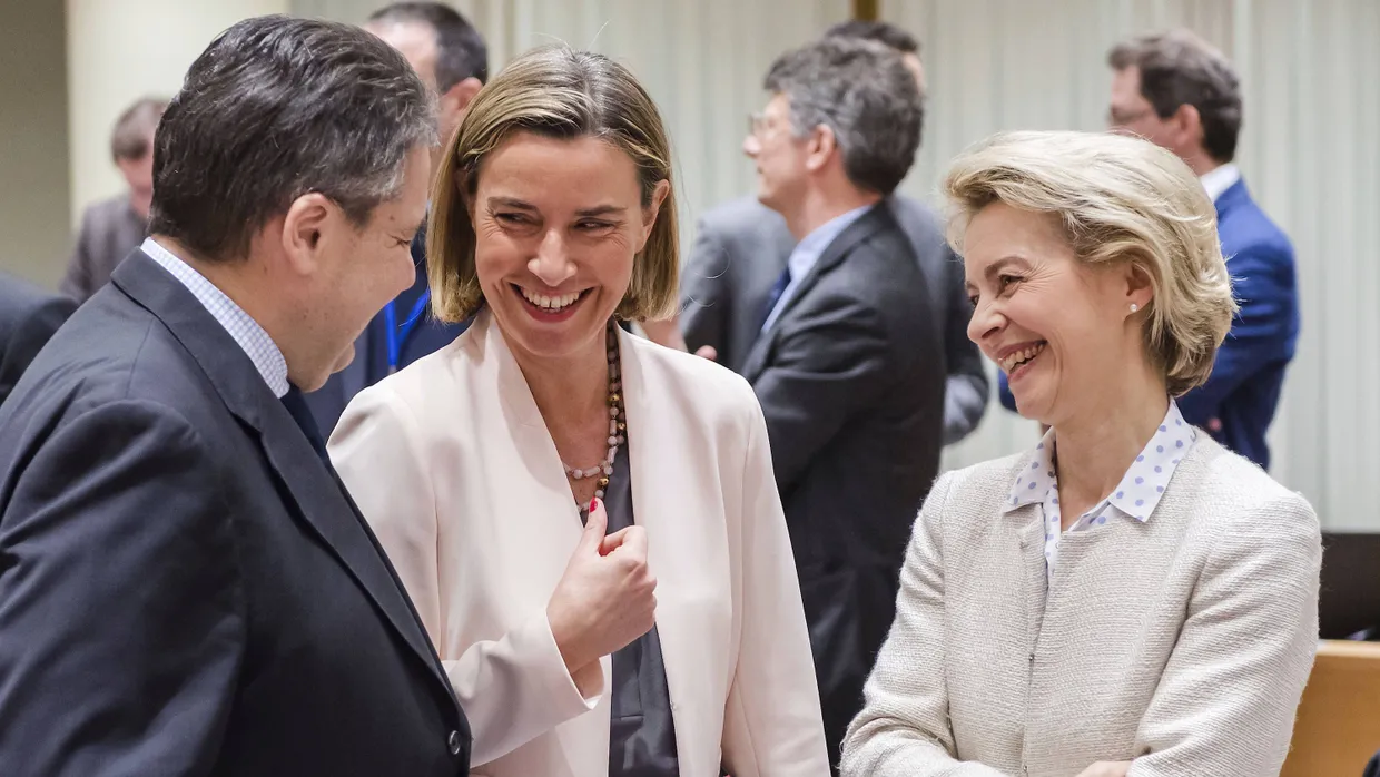 Die Stimmung ist gut in Brüssel: Außenminister Sigmar Gabriel, die EU-Außenbeauftragte Federica Mogherini und die Verteidigungsministerin Ursula von der Leyen