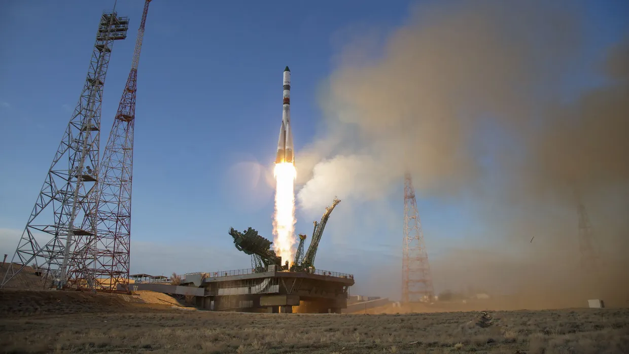 Eine russische Sojus-Rakete beim Start in Kasachstan