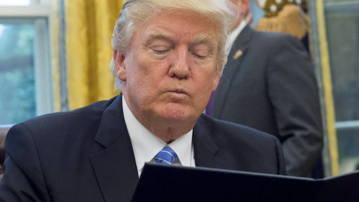 „New York Post“: Hacker senden Push-News an Trump | FAZ