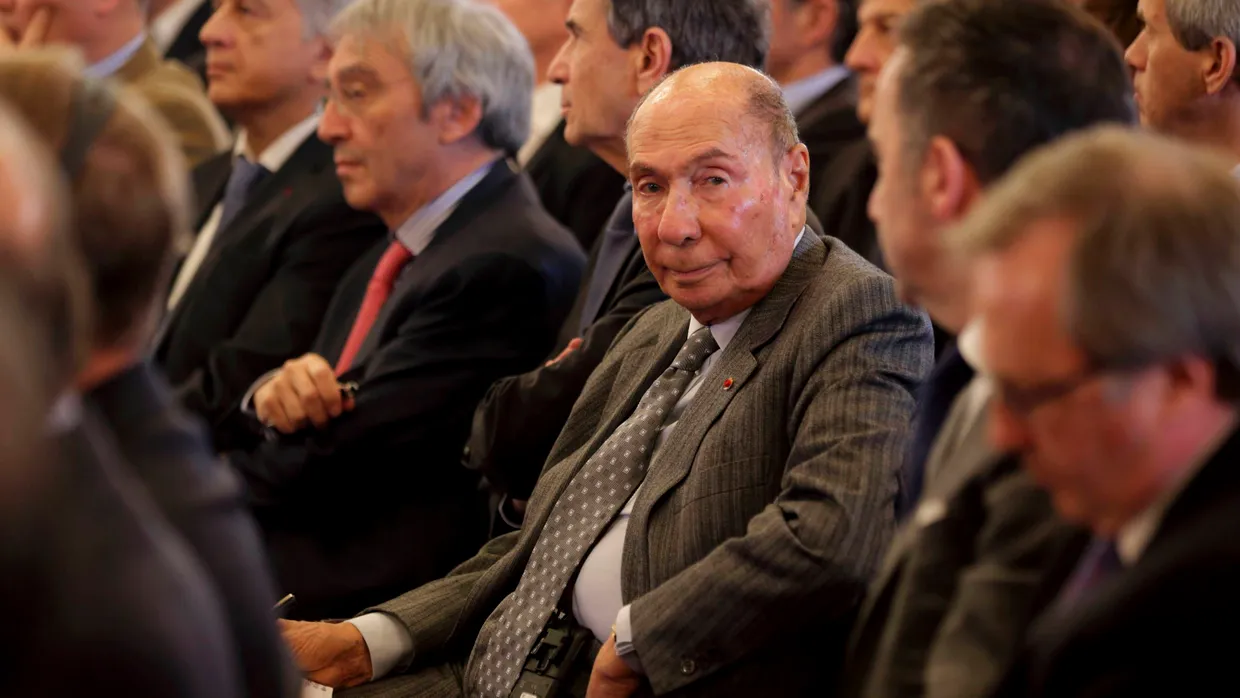 Dassault bei einer Rede Präsident Hollandes im Elysée Palast
