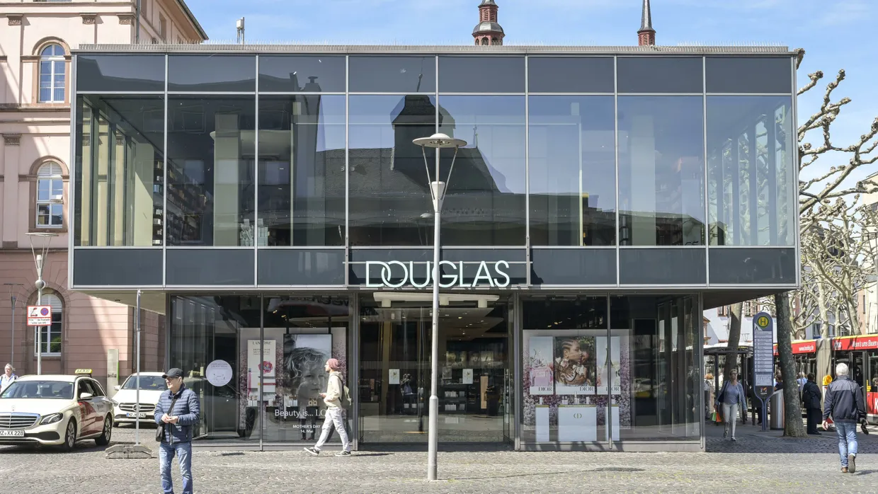 Douglas will noch vor Ostern an die Börse | FAZ