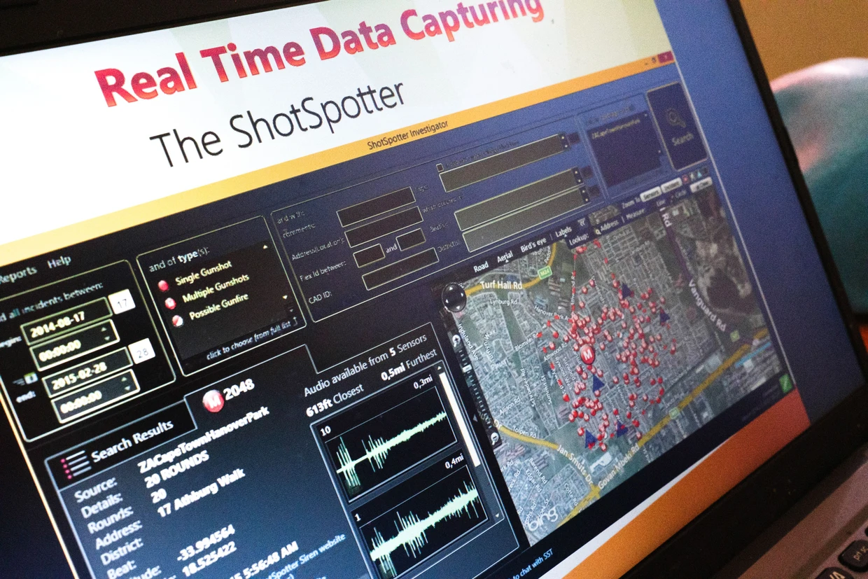 Blick auf den Bildschirm des Laptops von Pastor Craven Engels: Hier kann er Schusswaffenwechsel schnell erkennen.