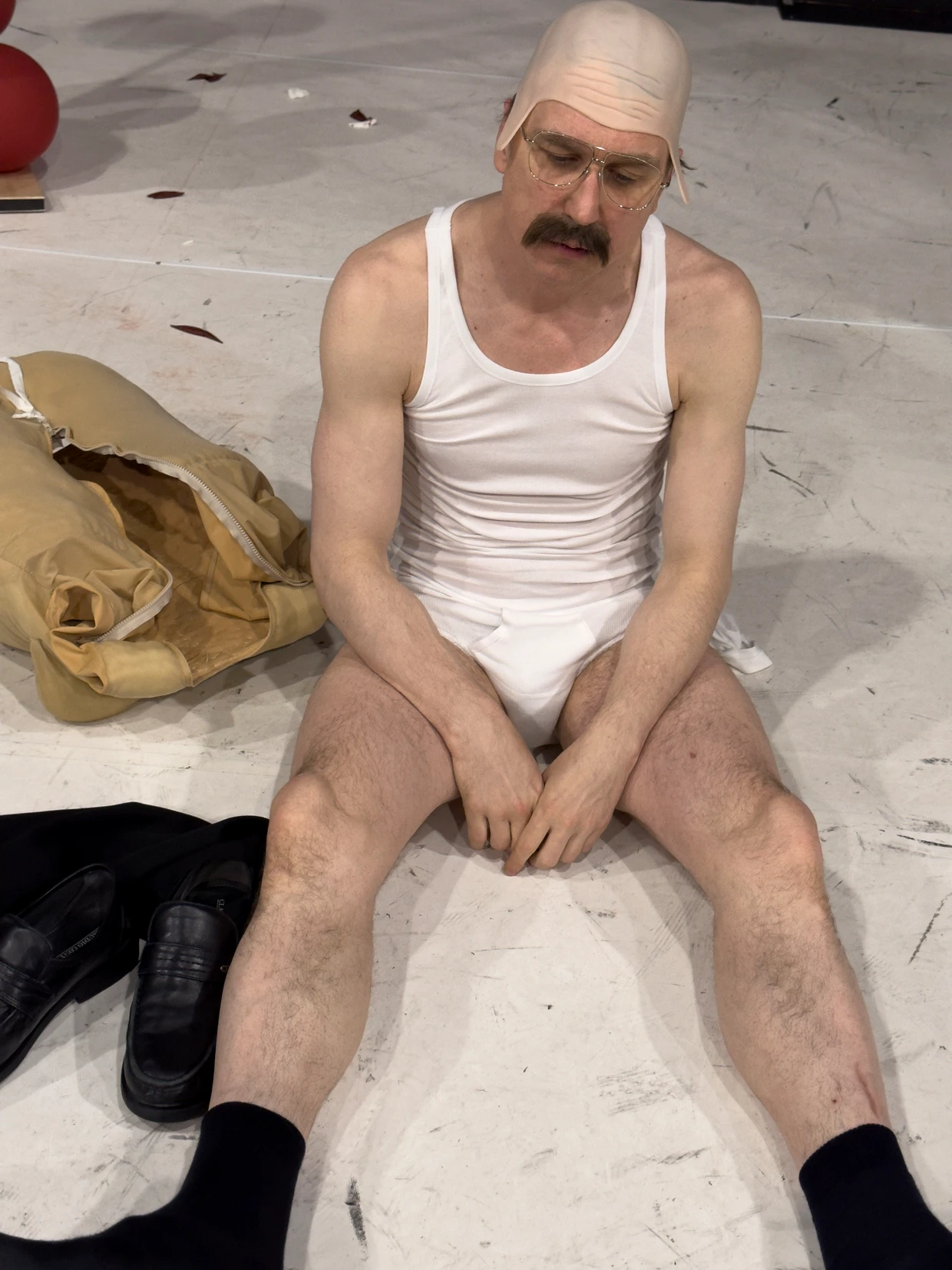 Harpagon, wie ihn Lars Eidinger, Maja Zade und Thomas Ostermeier im Jahr 2026 sehen