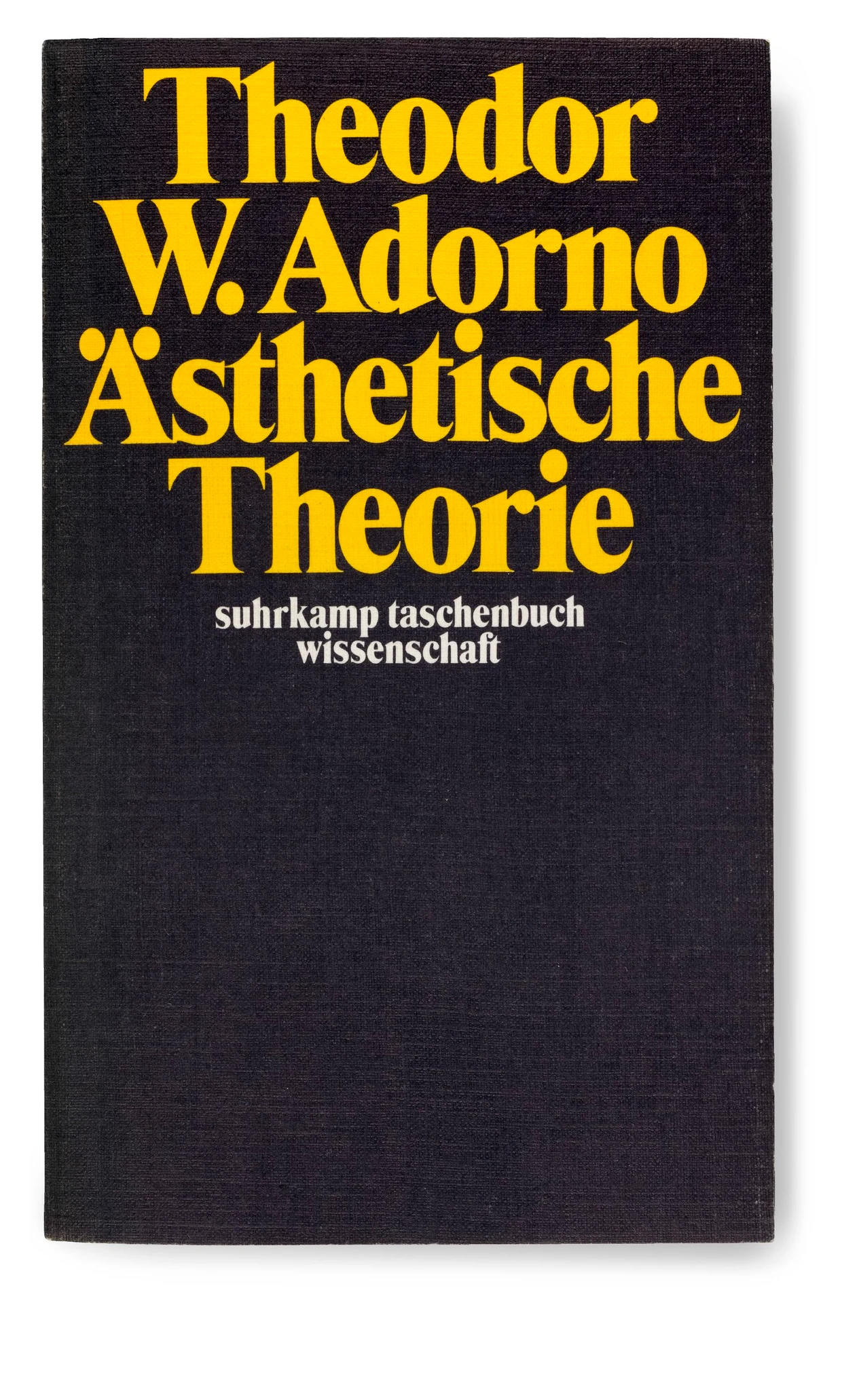 Schon vor der regulären Taschenbuchreihe bekam „suhrkamp taschenbuch wissenschaft“ sein unverwechselbares Aussehen.