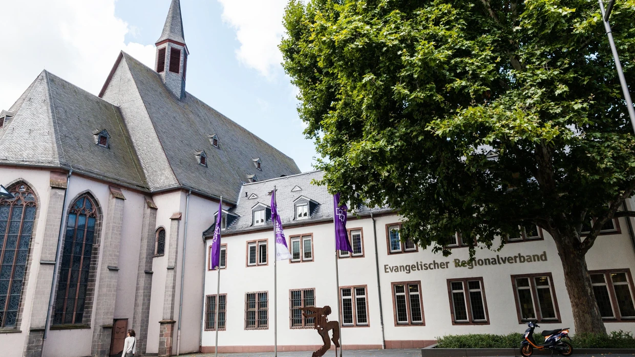 Wie die evangelische Kirche in Frankfurt online Segen vermittelt | FAZ