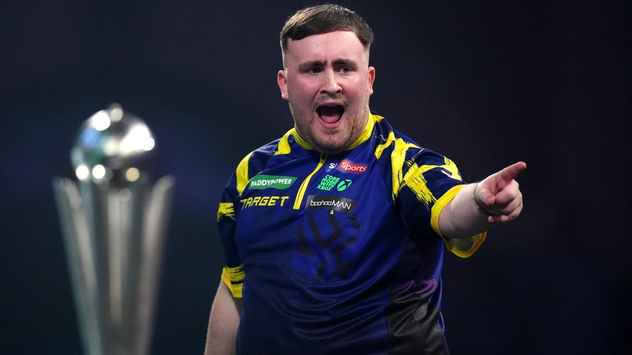 Sein Weg führte bislang nur nach oben: Luke Littler ist alter und neuer Darts-Weltmeister