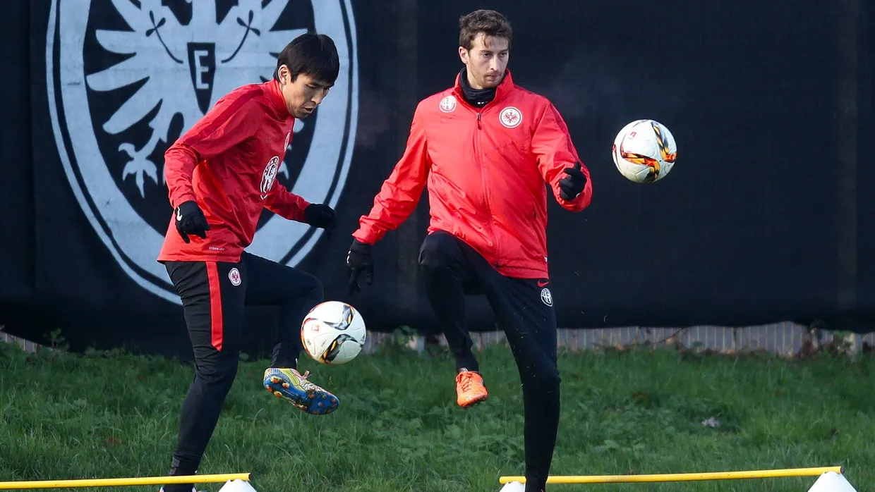 Zwei für die Startelf: Makoto Hasebe und David Abraham sind für Dortmund gesetzt, wenn sie sich nicht verletzten.