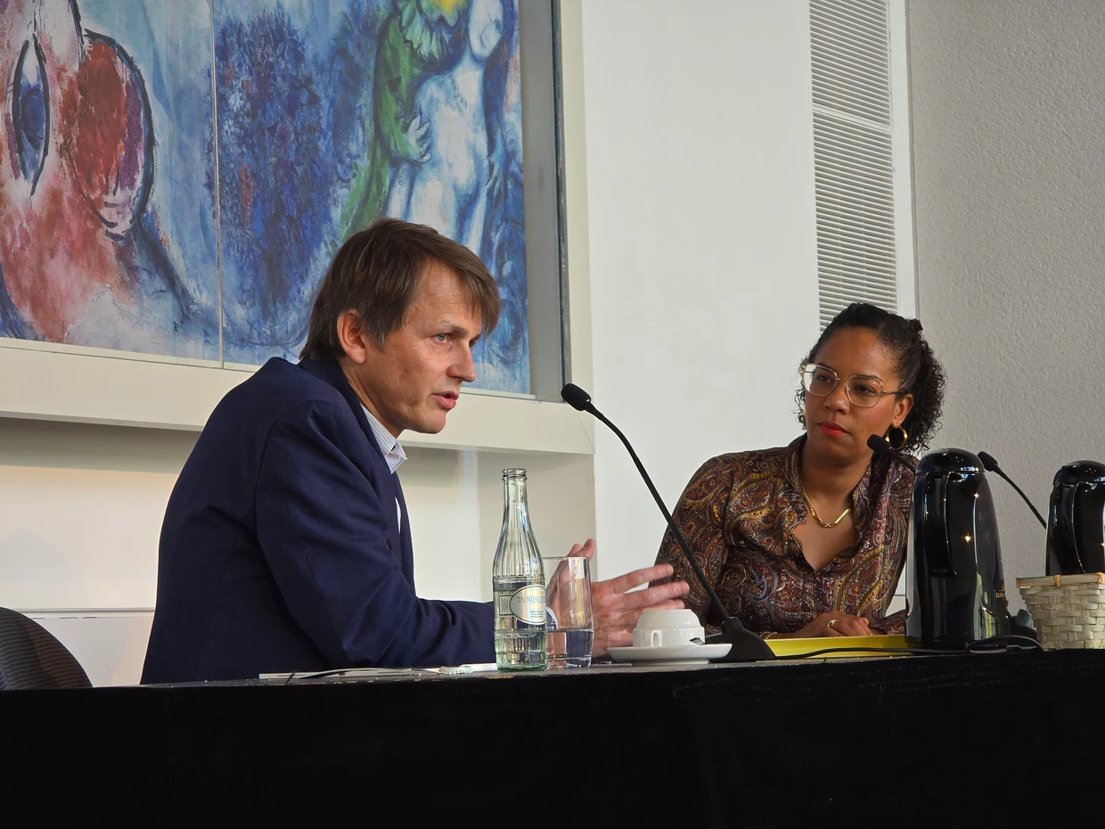 59. Römerberggespräche 2026: Johannes Völz und Moderatorin Hadija Haruna-Oelker