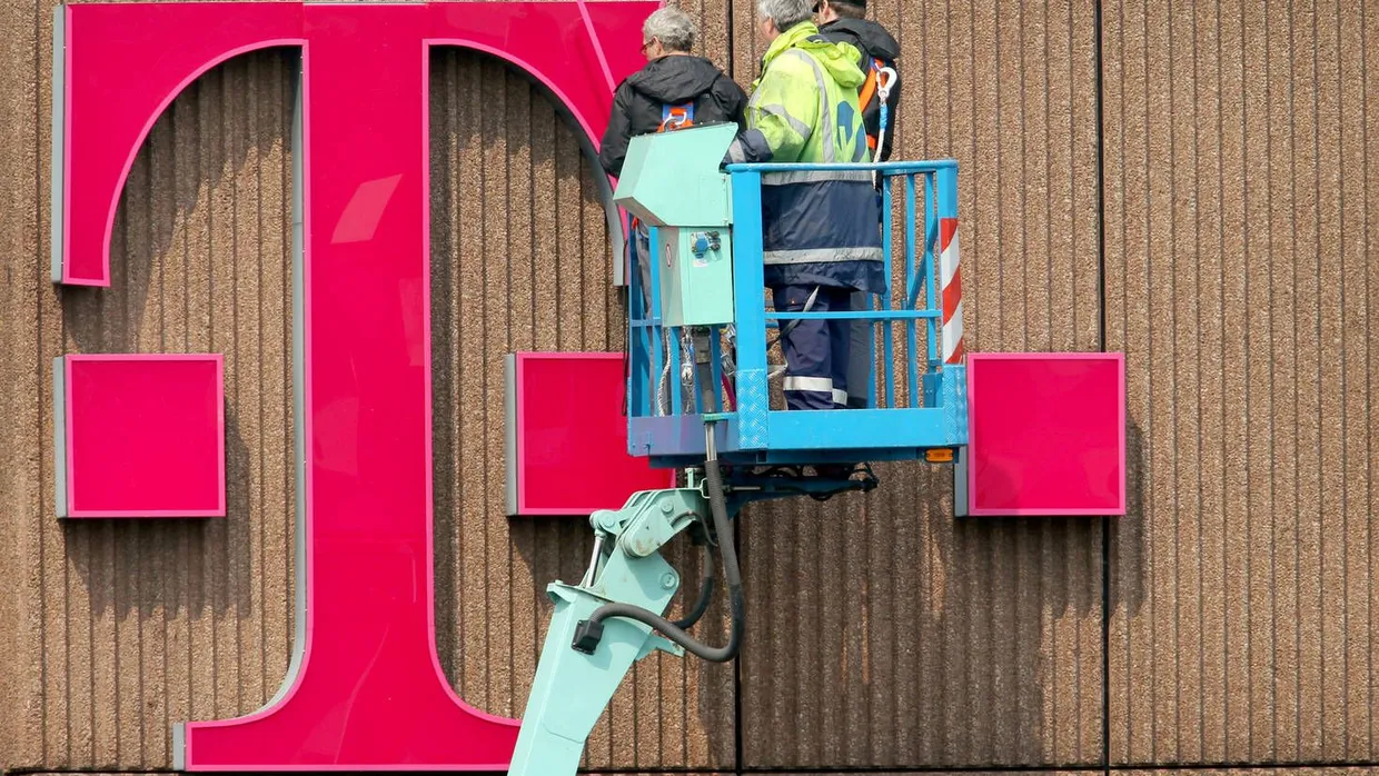 Telekom-Logo in Düsseldorf