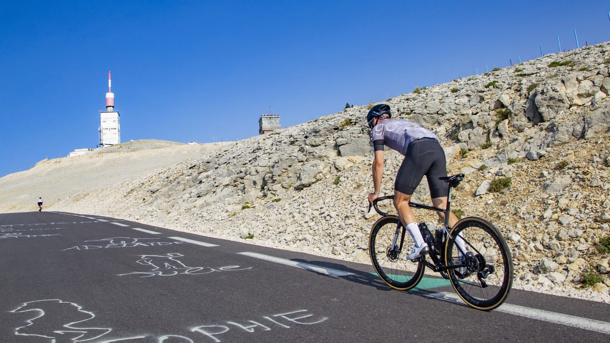 Was sein muss am Mont Ventoux: Der Ort sndhaft teurer Rennrad-Trume | FAZ