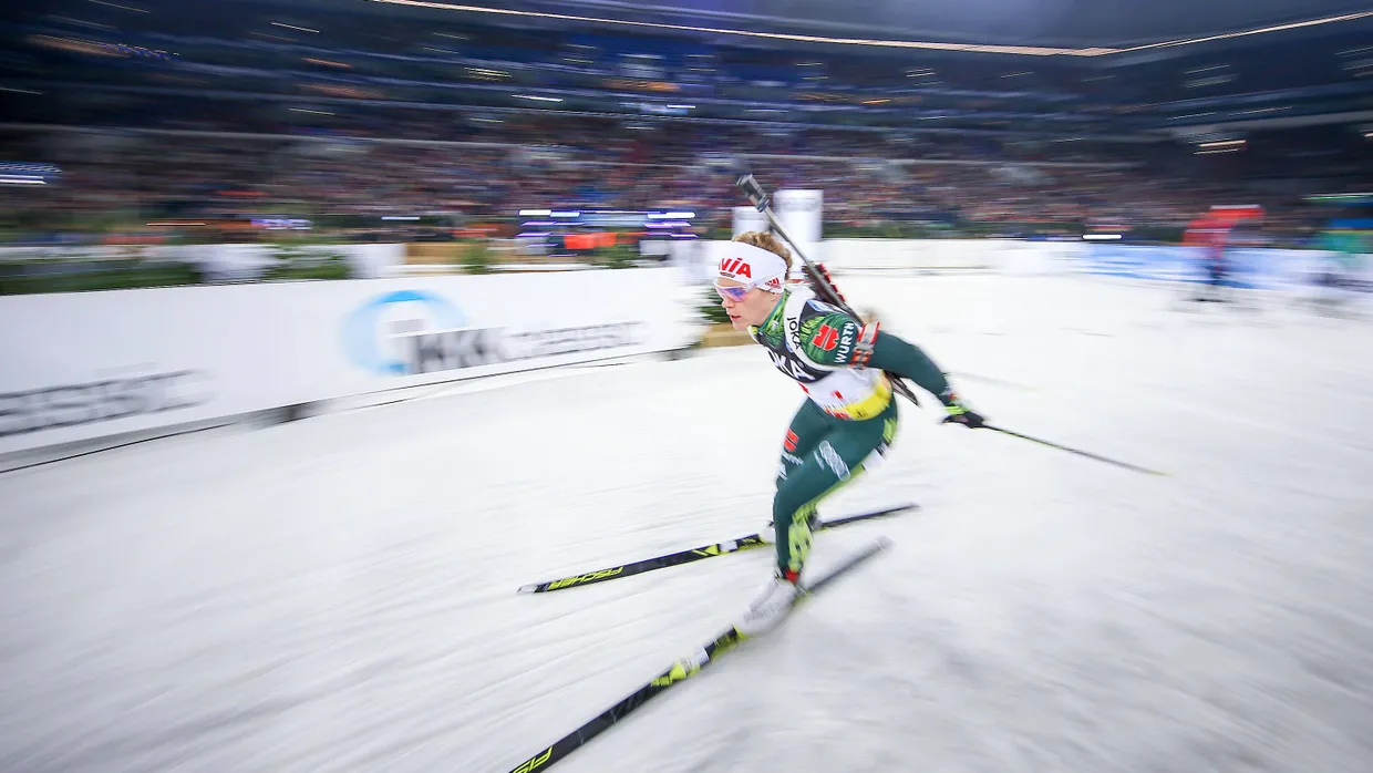 Fan-Kurve: Nadine Horchler fuhr vor großer Kulisse durch die Loipe.