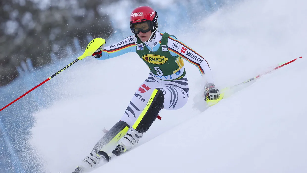Konzentriert: Lena Dürr beim Weltcup im finnischen Levi