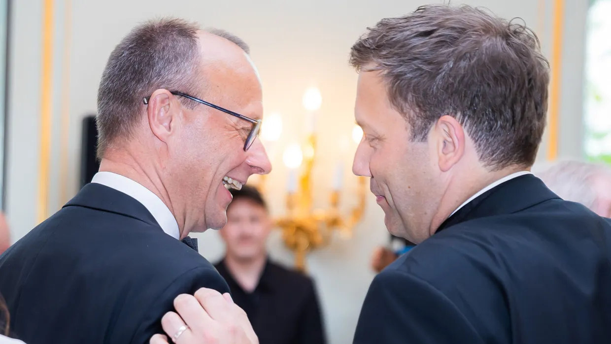 Künftige Partner: Friedrich Merz und Lars Kingbeil auf einem Foto vom 29. April 2022.