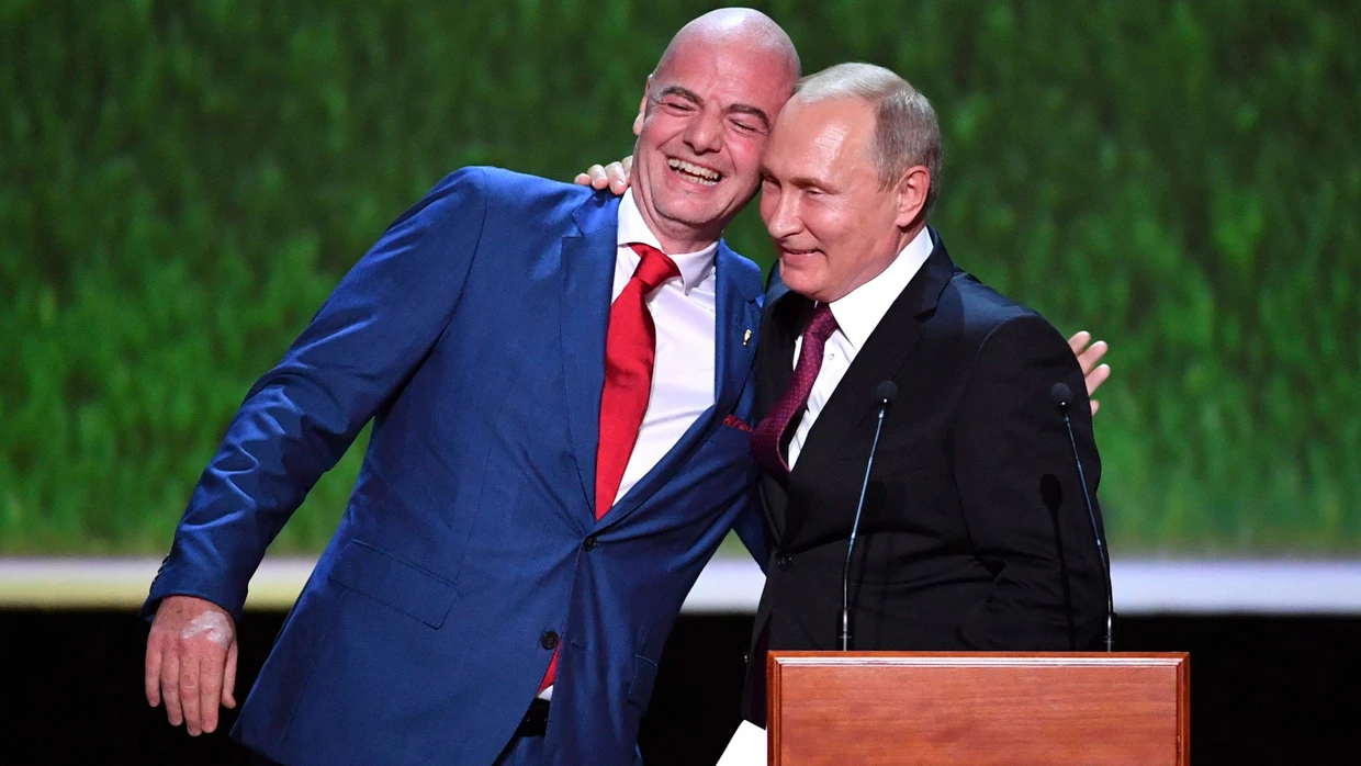Russlands Rückkehr im Fußball UkraineKritik an Gianni Infantino FAZ