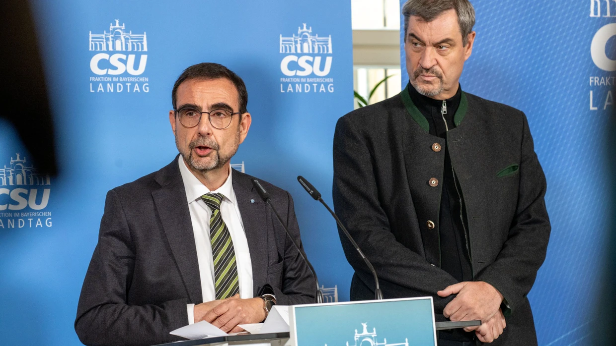 Klaus Holetschek (links), Vorsitzender der CSU-Fraktion im Landtag, und Markus Söder, Ministerpräsident von Bayern, im Januar in Bad Staffelstein