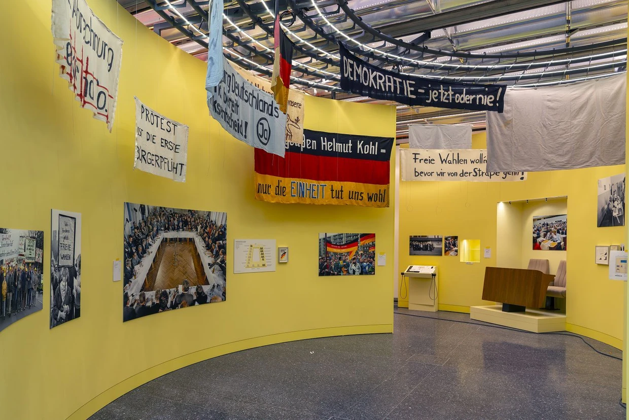 Transparencias y negociaciones: la atención se centra en el período de transición 1989/90.