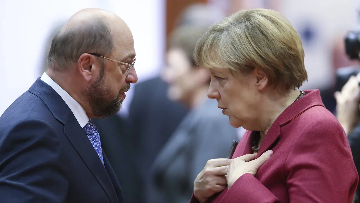 Kopf-an-Kopf-Rennen: In den Umfragen liegen die Werte von Angela Merkel und Martin Schulz fast gleichauf.