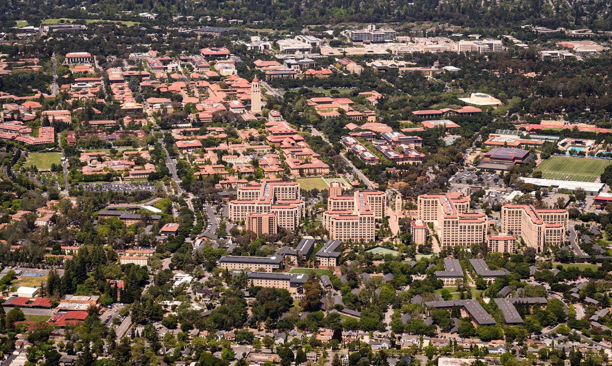 Eine Stadt in der Stadt: die Universität Stanford, gegründet 1891 von Leland Stanford, einem Eisenbahnmagnaten, Gouverneur von Kalifornien und Senator in Washington