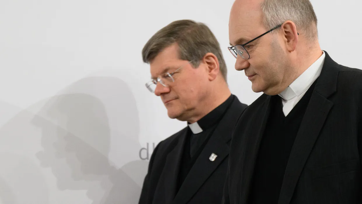 Helmut Dieser (rechts), Bischof von Aachen, und Stephan Burger, Erzbischof von Freiburg, am Mittwoch in Dresden