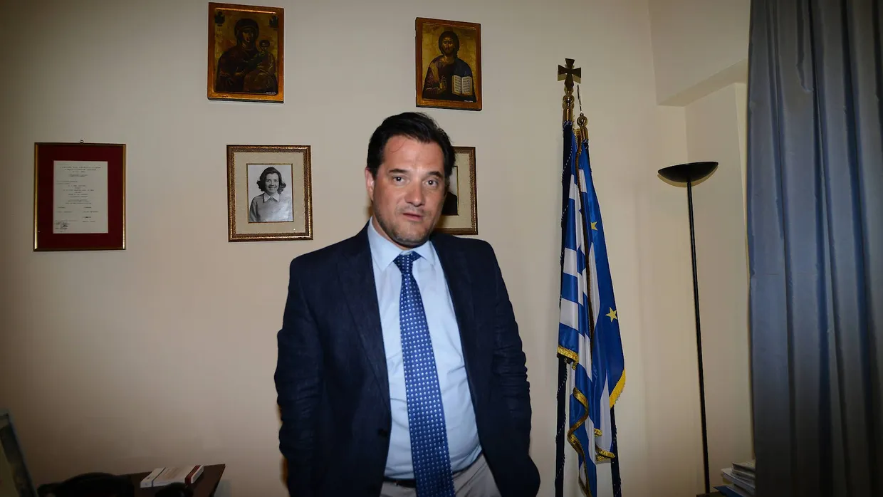 Adonis Georgiadis in seinem Büro in Athen. Der studierte Historiker ist stellvertretender Oppositionsführer im griechischen Parlament.
