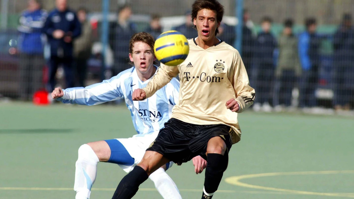 Im WM-Jahr 2006: Der 1860er Julian Nagelsmann trifft in der U 19 auf Bayern-Spieler Sandro Wagner.