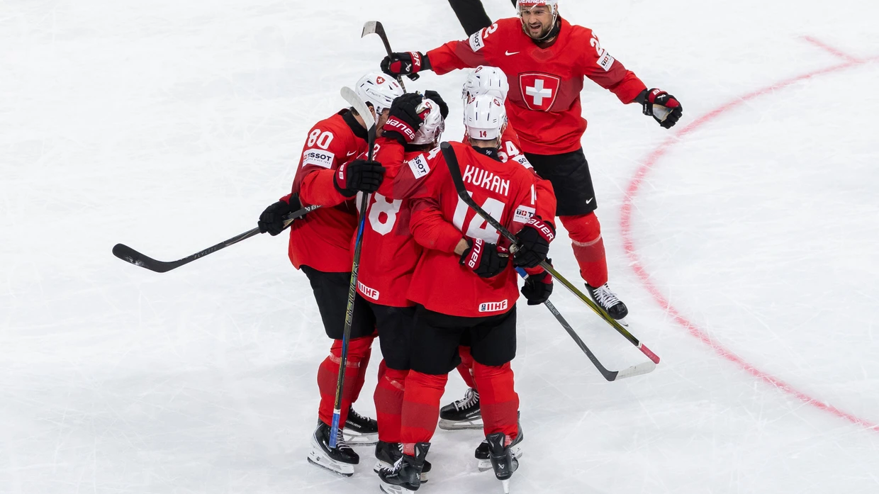 Jubelnde Eidgenossen: die Schweizer schlagen Norwegen 6:0 im Halbfinale