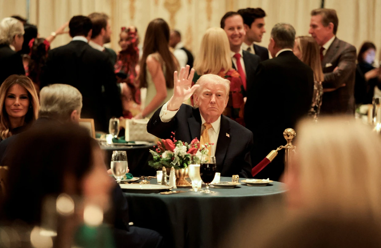 Gruß vom Weihnachtsdinner: Donald Trump hat die nächste selbstgewählte Front eröffnet.