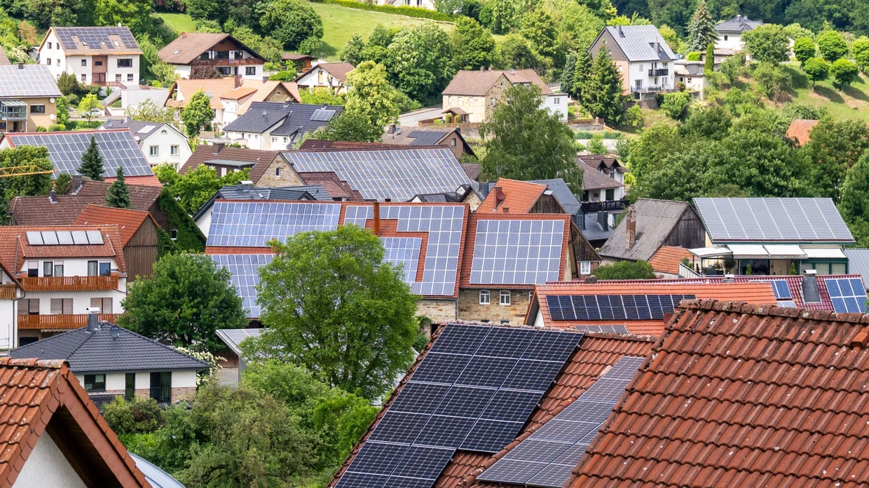 Wunderbar Solaranlagen Anbieter In Der Nahe Ebenbild