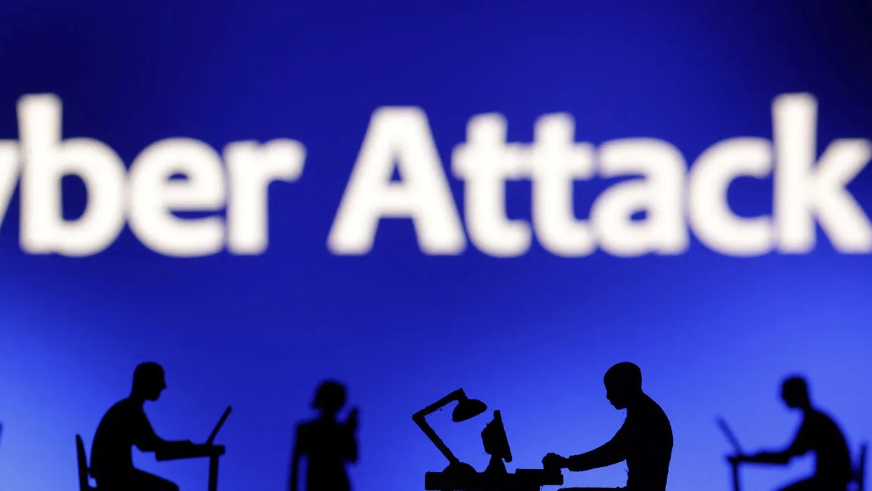 Firmen können sich künftig besser gegen Cyberangriffe versichern. Die Versicherungswirtschaft passt die Musterbedingungen an.