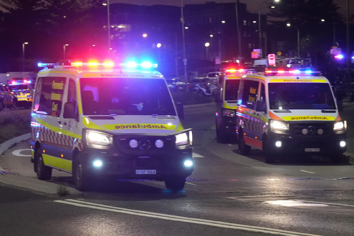 Krankenwagen am Sonntag in Sydney am Bondi Beach
