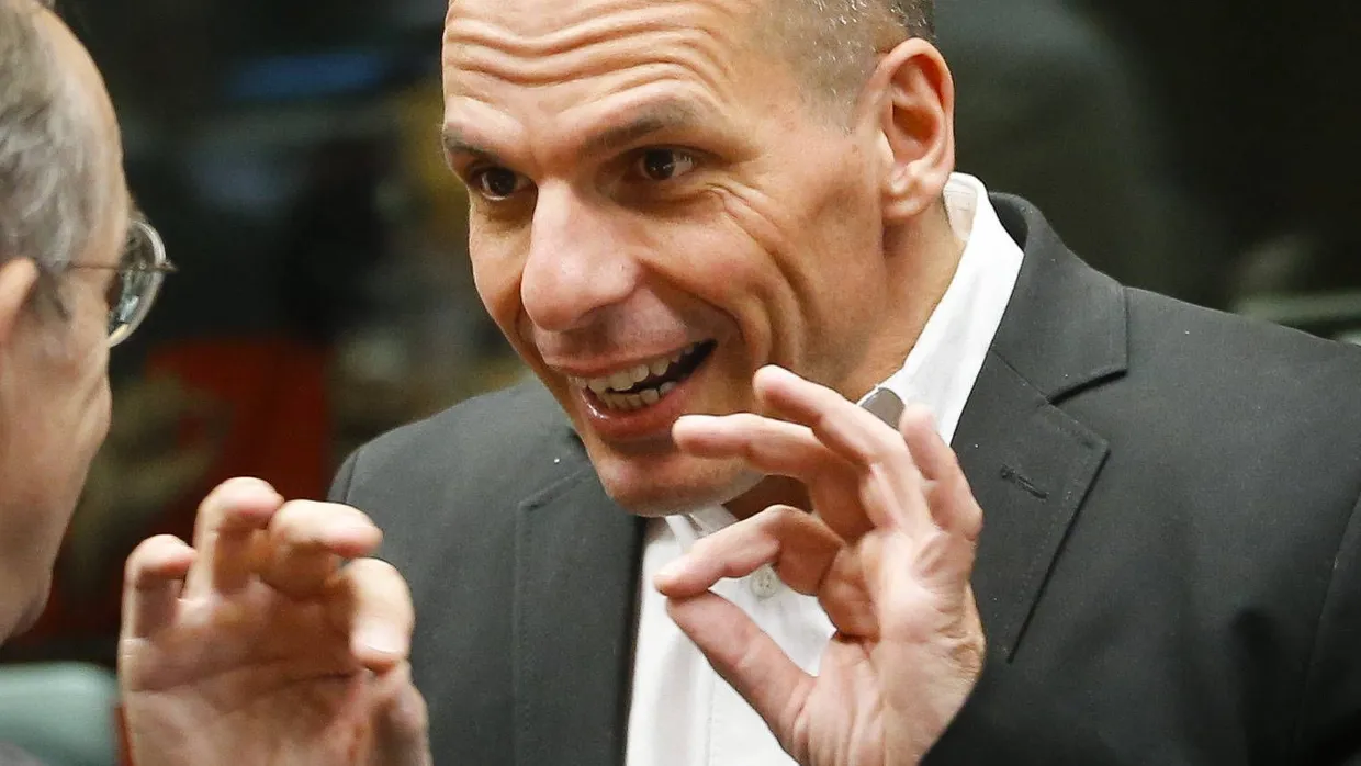 Giannis Varoufakis versucht seine Kollegen zu überzeugen.
