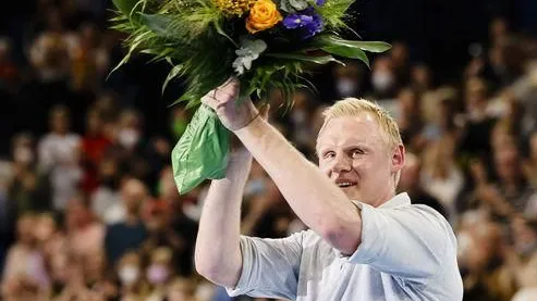 Verdienter Applaus: Mit Patrick Wiencek verlässt eine der zentralen Säulen das DHB-Team.