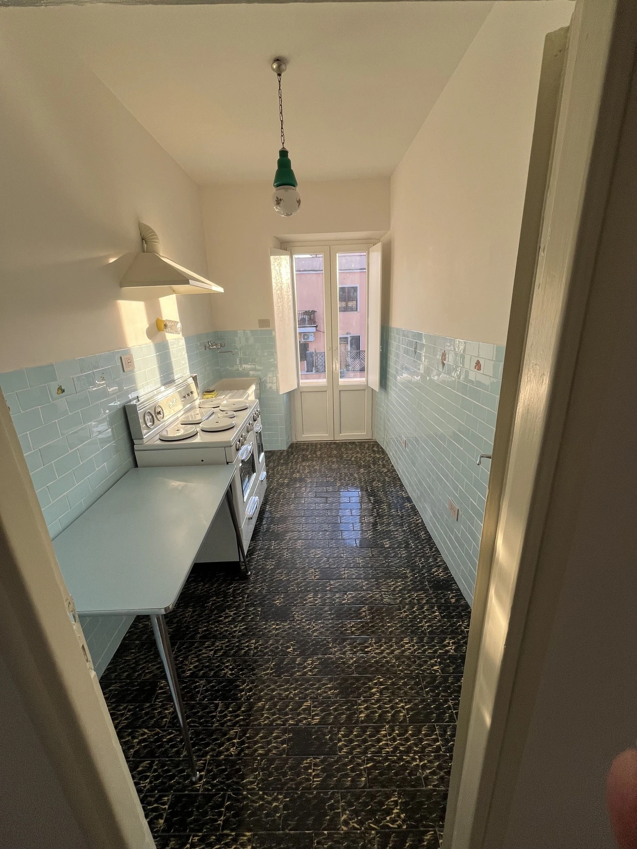  Blick in die Küche der Casa Pasolini