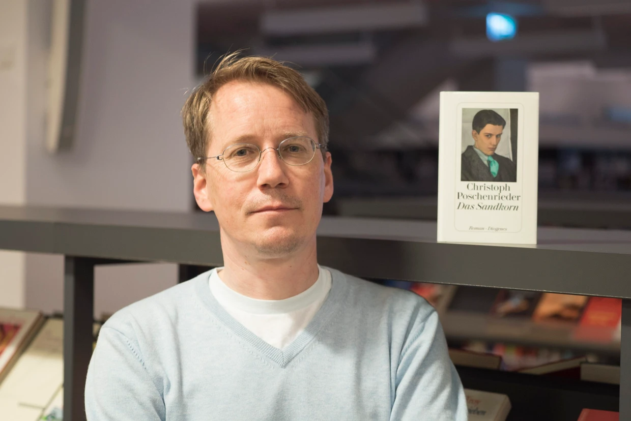 Christoph Poschenrieder präsentiert seinen Roman „Das Sandkorn“ in der Stadtbibliothek Bielefeld, 2015
