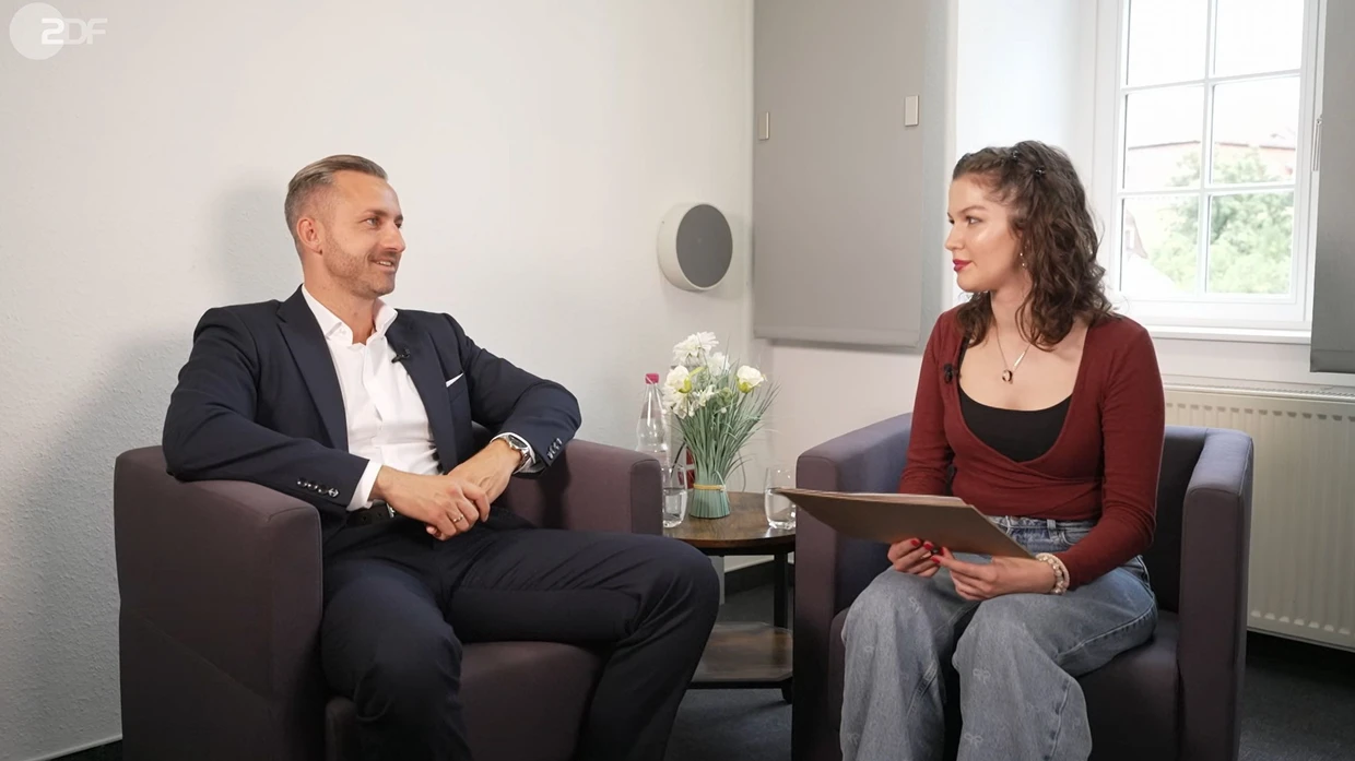 Ging nach hinten los: der AfD-Spitzenkandidat in Sachsen-Anhalt, Ulrich Siegmund, im Interview mit der ehemaligen Landesschülersprecherin Lucienne Balke.