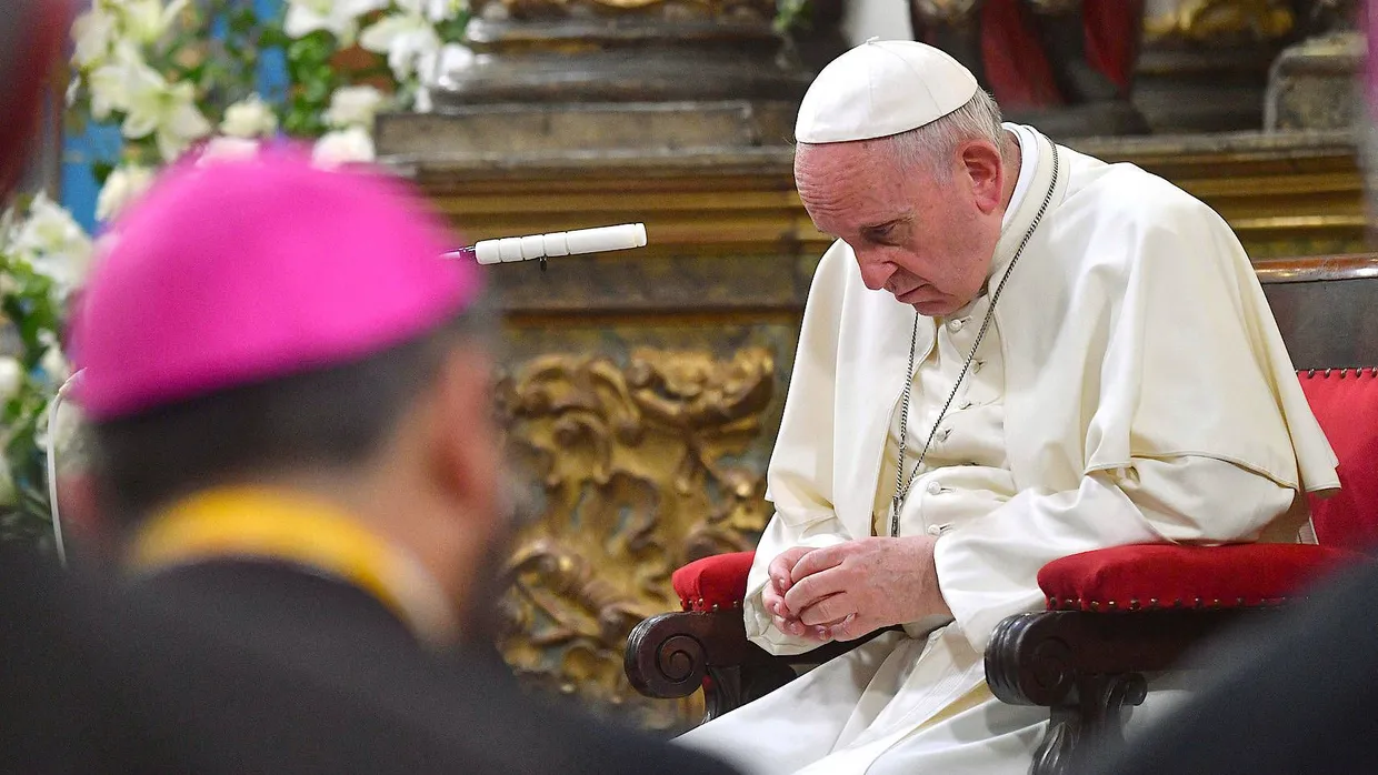 Papst Franziskus bittet bei seinem Besuch in Chile Anfang des Jahres um Vergebung für den sexuellen Missbrauch durch einen Priester.