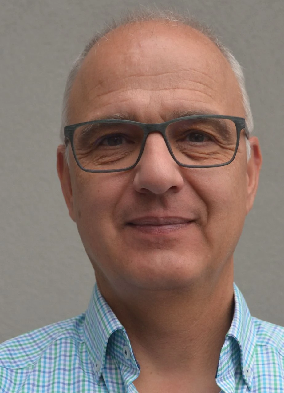 Hilko Hoffmann arbeitet am Deutschen Forschungsinstitut für Künstliche Intelligenz (DFKI) in Saarbrücken.