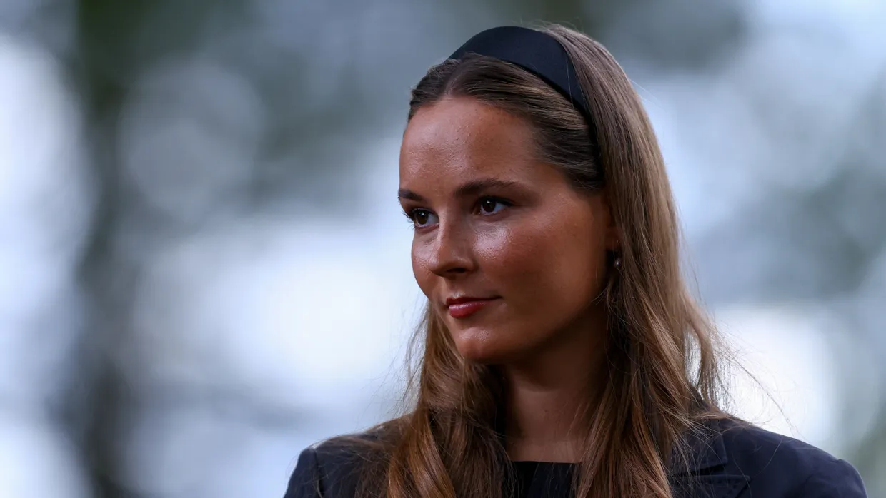 Beim Gedenkgottesdienst für ihren Großvater: Norwegens Kronprinzessin Ingrid Alexandra steht nun auf Platz eins in der Thronfolge.