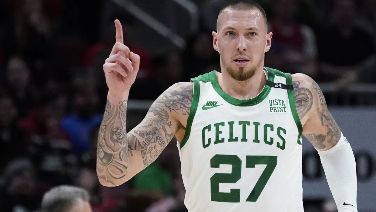 Daniel Theis steht mit den Boston Celtics im NBA-Finale.