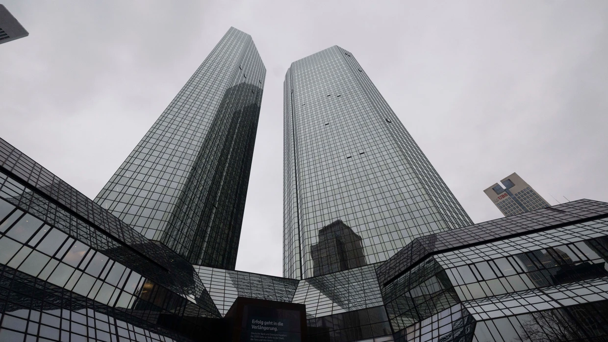 On January 28th, the Frankfurt public prosecutor's office raided the headquarters of Deutsche Bank with the help of the Federal Criminal Police Office on suspicion of money laundering.