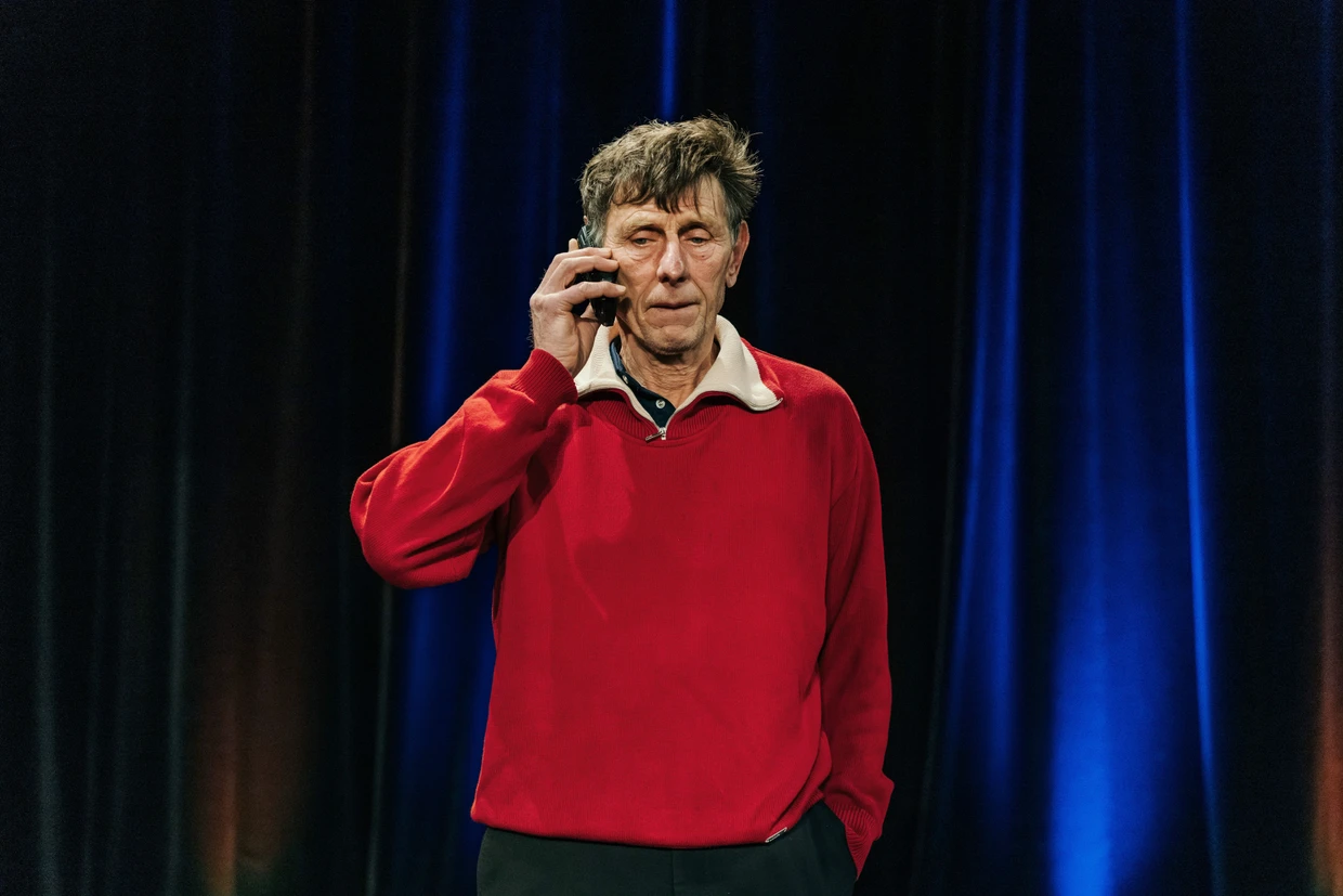 Klaus Härtl im März im Bürgersaal von Waren