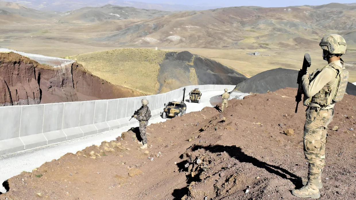 Türkische Grenzbefestigungen in Richtung Iran im Sommer 2021