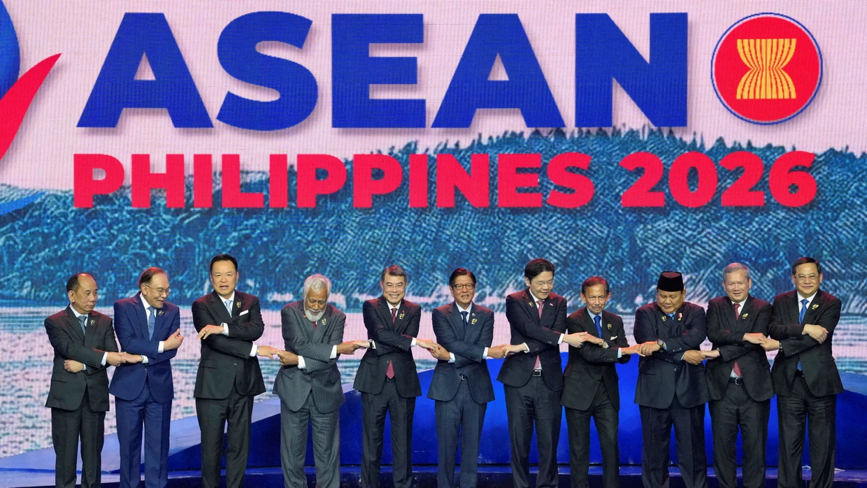 Die Staatsspitzen Südostasiens bei der Eröffnung des Treffen auf den Philippinen