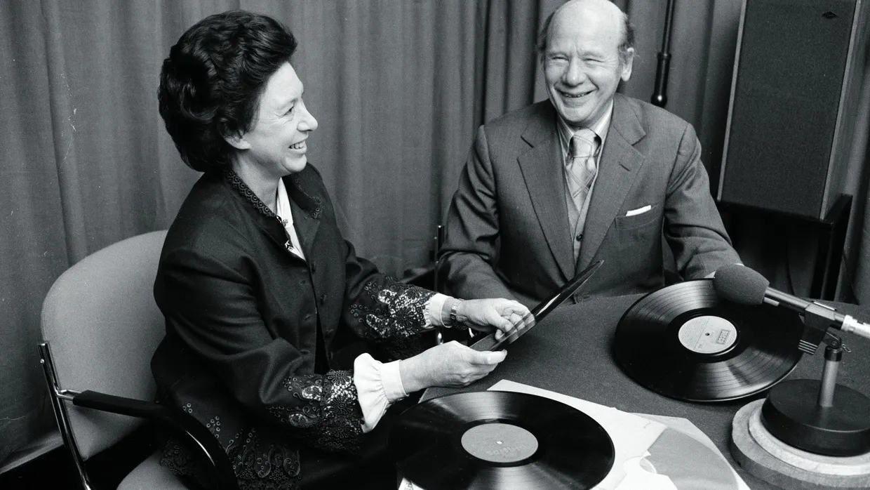 Prinzessin Margaret und Gastgeber Roy Plomley in der Sendung „Desert Island Discs“ im Januar 1981