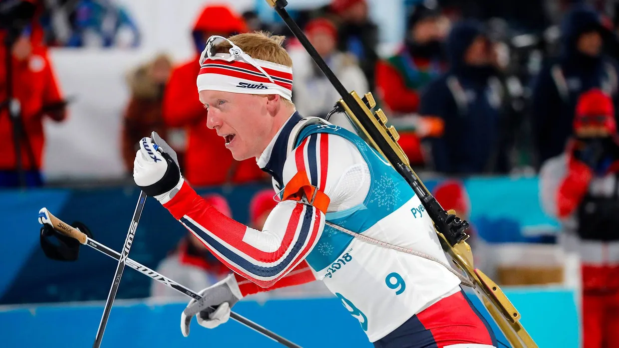 Joahnnes Thingnes Boe holt Gold auf den 20 Kilometer-Einzel im Biathlon – muss aber bis zum Schluss zittern.